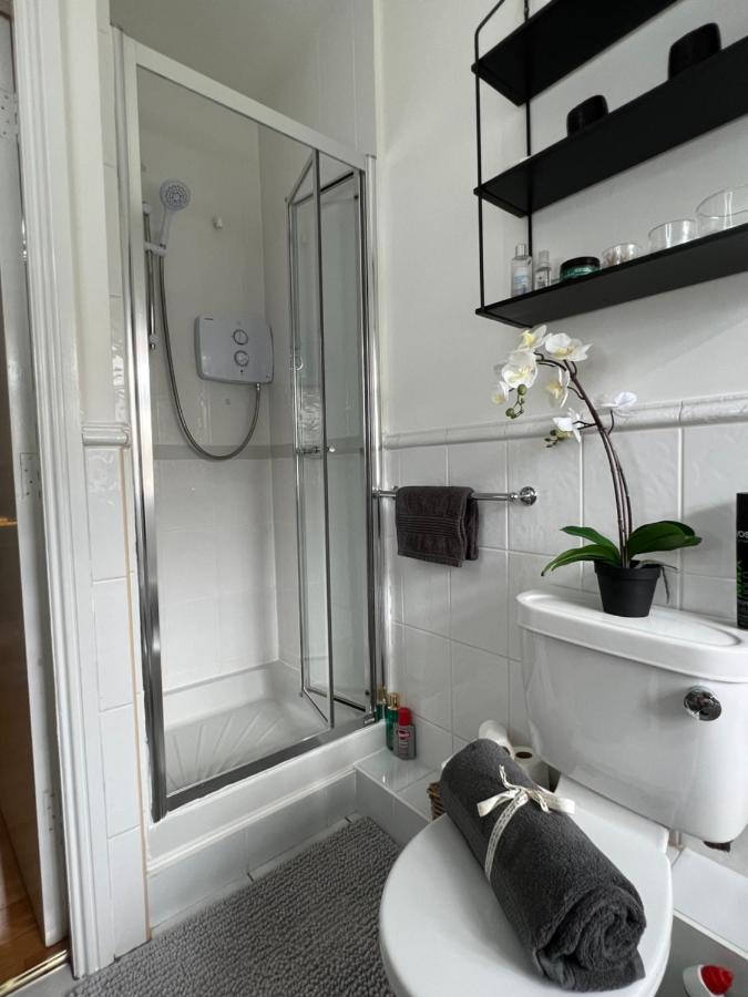 Lovely Apartment In קורק מראה חיצוני תמונה